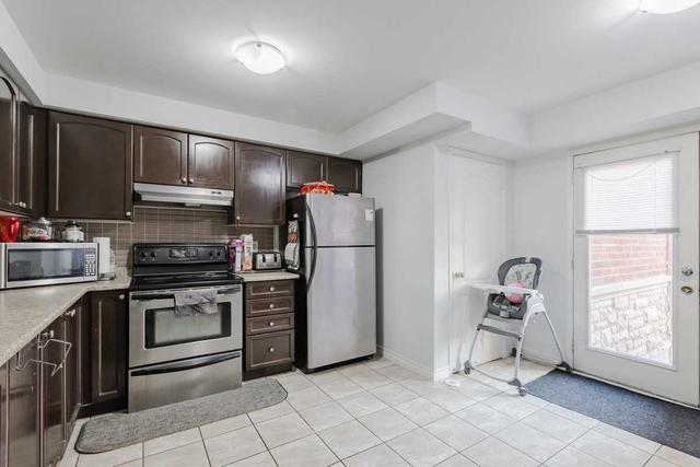 5 - 3335 Thomas St, Townhouse with 2 bedrooms, 2 bathrooms and 1 parking in Mississauga ON | Image 4