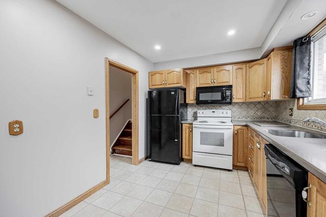 36 O'dell Crt, House detached with 3 bedrooms, 1 bathrooms and 4 parking in Ajax ON | Image 10