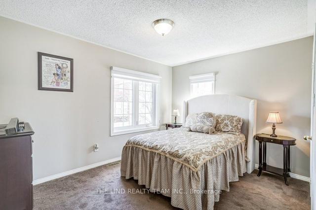 45 Sandlewood Crt, Townhouse with 3 bedrooms, 3 bathrooms and 2 parking in Aurora ON | Image 20