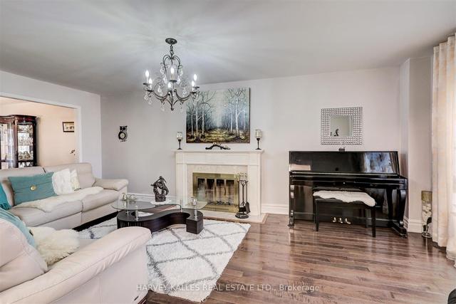 20 Timothy Crt, House detached with 4 bedrooms, 5 bathrooms and 6 parking in Toronto ON | Image 38