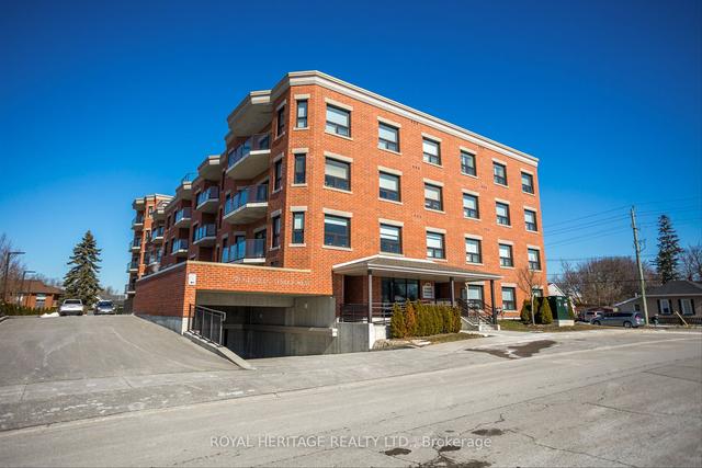 204 - 58 Glenelg St W, Condo with 2 bedrooms, 2 bathrooms and 1 parking in Kawartha Lakes ON | Image 12