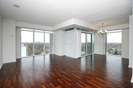 1310 - 9 George St, Condo with 2 bedrooms, 2 bathrooms and 1 parking in Brampton ON | Image 8