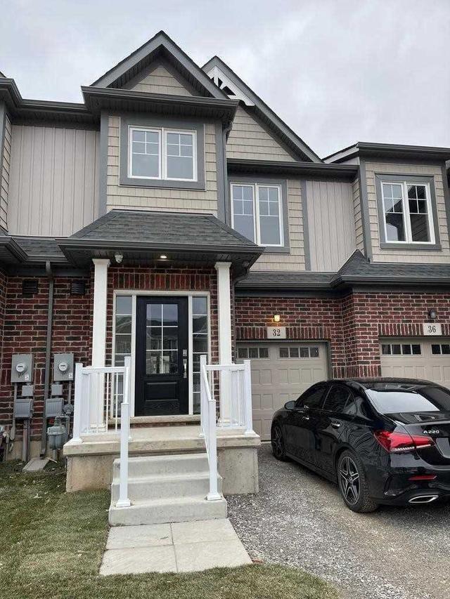 32 Bur Oak Dr, House attached with 3 bedrooms, 3 bathrooms and 4 parking in Thorold ON | Image 14