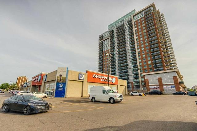1002 - 215 Queen St E, Condo with 1 bedrooms, 1 bathrooms and 1 parking in Brampton ON | Image 1