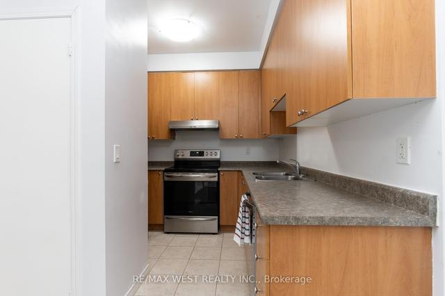 914 - 3650 Kingston Rd, Condo with 2 bedrooms, 2 bathrooms and 1 parking in Toronto ON | Image 4