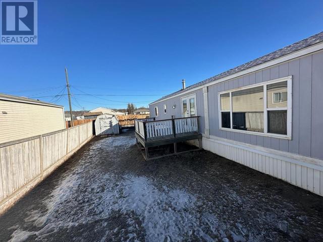 10479 103 Street, House other with 3 bedrooms, 2 bathrooms and null parking in Taylor BC | Image 2