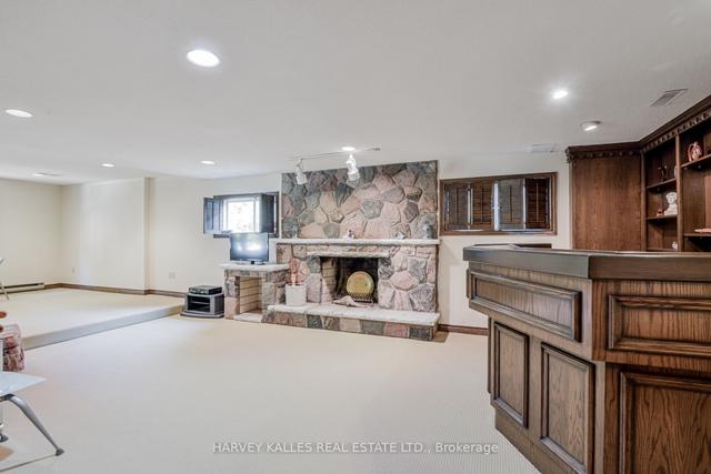 16 Bobwhite Cres, House detached with 5 bedrooms, 5 bathrooms and 4 parking in Toronto ON | Image 26
