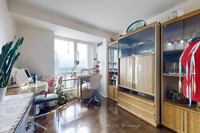 2006 - 8 Lee Centre Dr, Condo with 4 bedrooms, 3 bathrooms and 2 parking in Toronto ON | Image 11