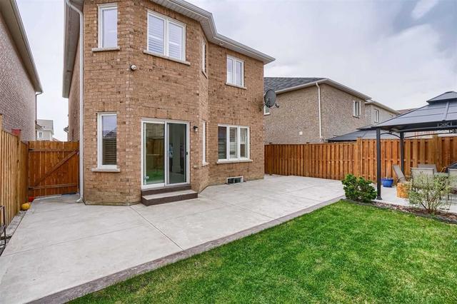 113 Footbridge Cres, House detached with 4 bedrooms, 5 bathrooms and 6 parking in Brampton ON | Image 32