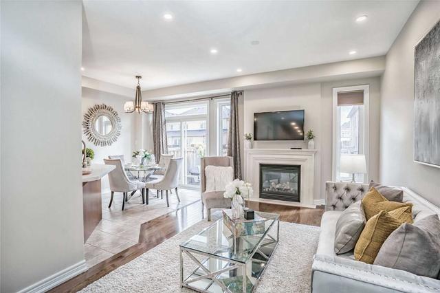 33 Ostrovsky Rd, House semidetached with 3 bedrooms, 4 bathrooms and 3 parking in Vaughan ON | Image 31