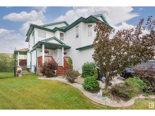 32 Lamplight Ba, House detached with 3 bedrooms, 3 bathrooms and null parking in Spruce Grove AB | Card Image