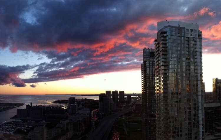 toronto-condo-glass-clouds