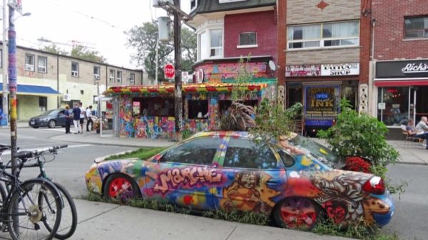 Art at Kensington Market | Photo by Suwannee Payne