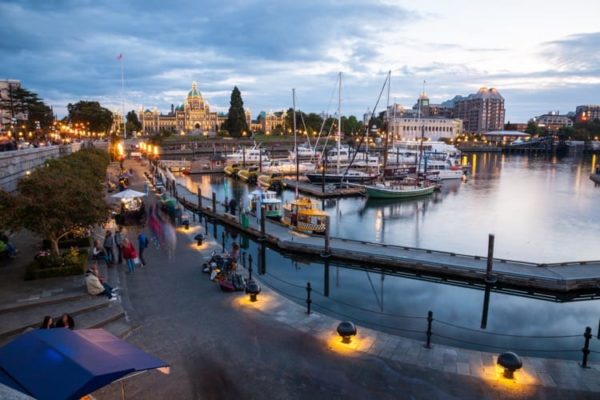 Downtown Victoria BC | Photo by androver / Shutterstock.com