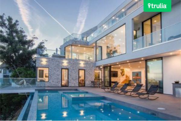 EL James' new LA ridge home