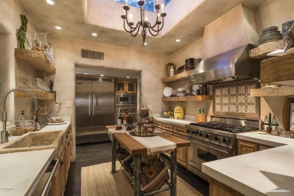 Frankie Muniz is selling his home