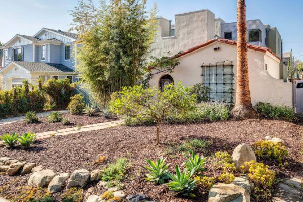 Tobey Maguire is selling his compound