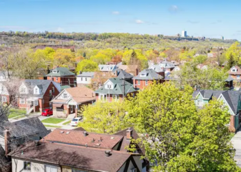 Featured City Hamilton Ontario Blog Hero, image of a neighbourhood in Hamilton at a birds-eye view