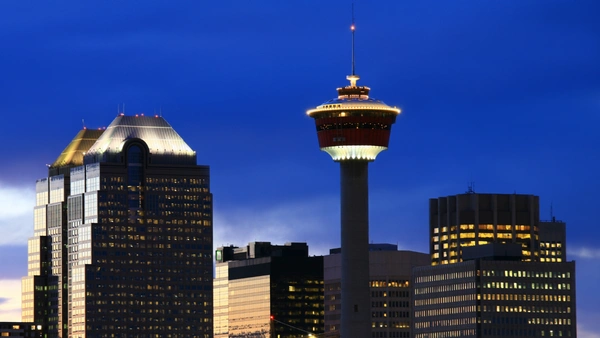 City of Calgary, Alberta Blog Hero: A photo of the Calgary Tower, Banker's Hall and other buildings.