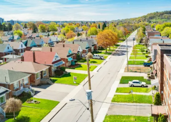 An overhead view of a row of homes.