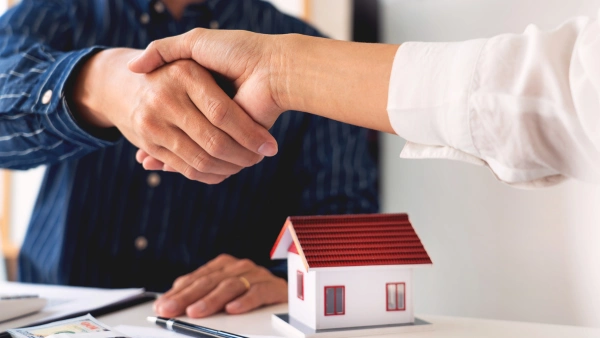 Two people shaking hands