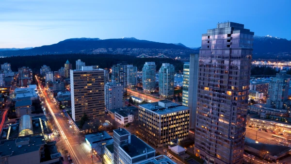 A photo of the Vancouver skyline.