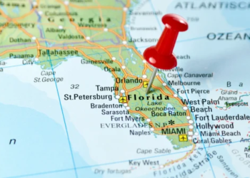 A red pin in a map of Florida