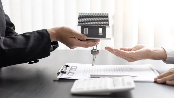 Surprising Similarities: Buying a Home Today vs. 10 Years Ago | Zoocasa Blog