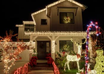 A home with Christmas lights.