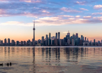 Toronto city skyline.