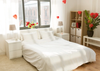 Bedroom decorated with hearts.
