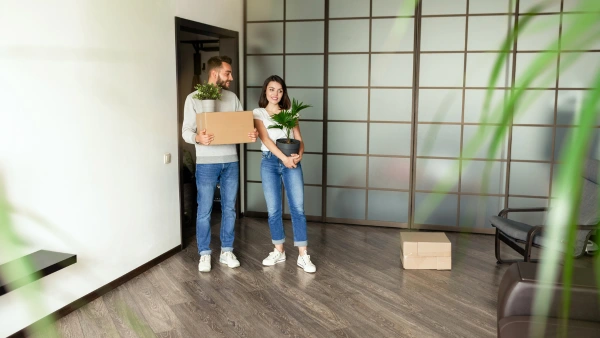 A couple moves into an apartment