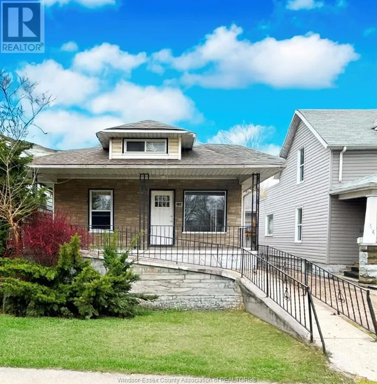 3168 Wyandotte Street W, Windsor, ON outside the property.