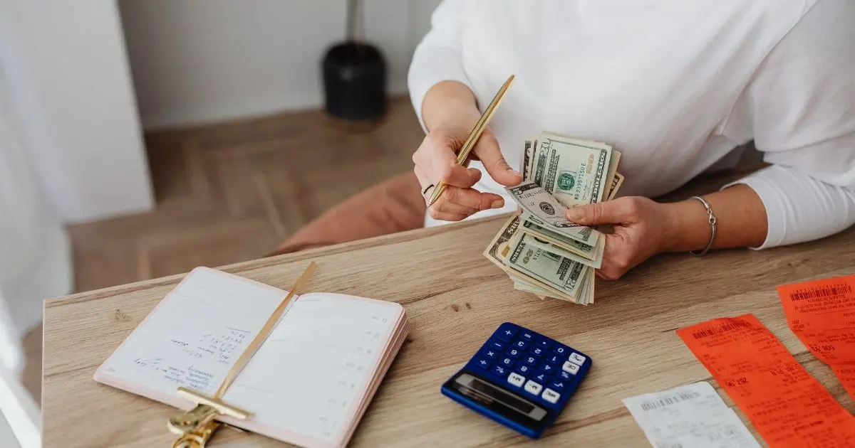 woman budgeting at her desk