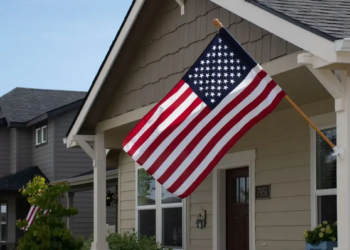 us home prices flag on house